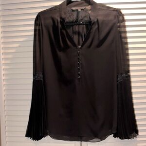White House Black Market black blouse top‎ women’s size 6